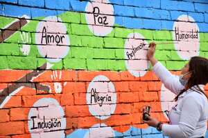 Cruz Roja ayuda a mujeres que sufran violencia en su hogar