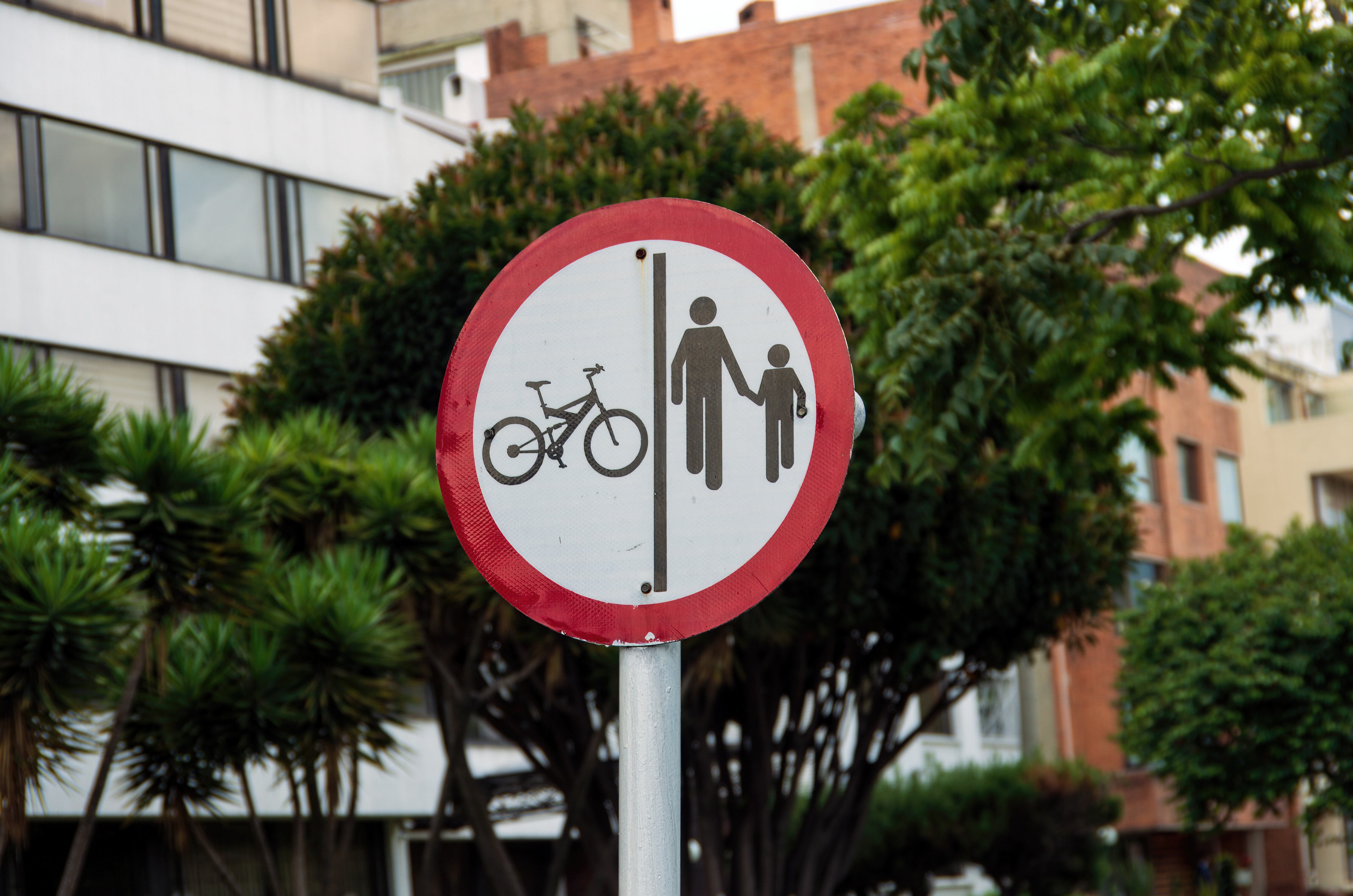 Es importante respetar cualquier tipo de señal de tránsito.