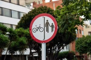 Es importante respetar cualquier tipo de señal de tránsito.