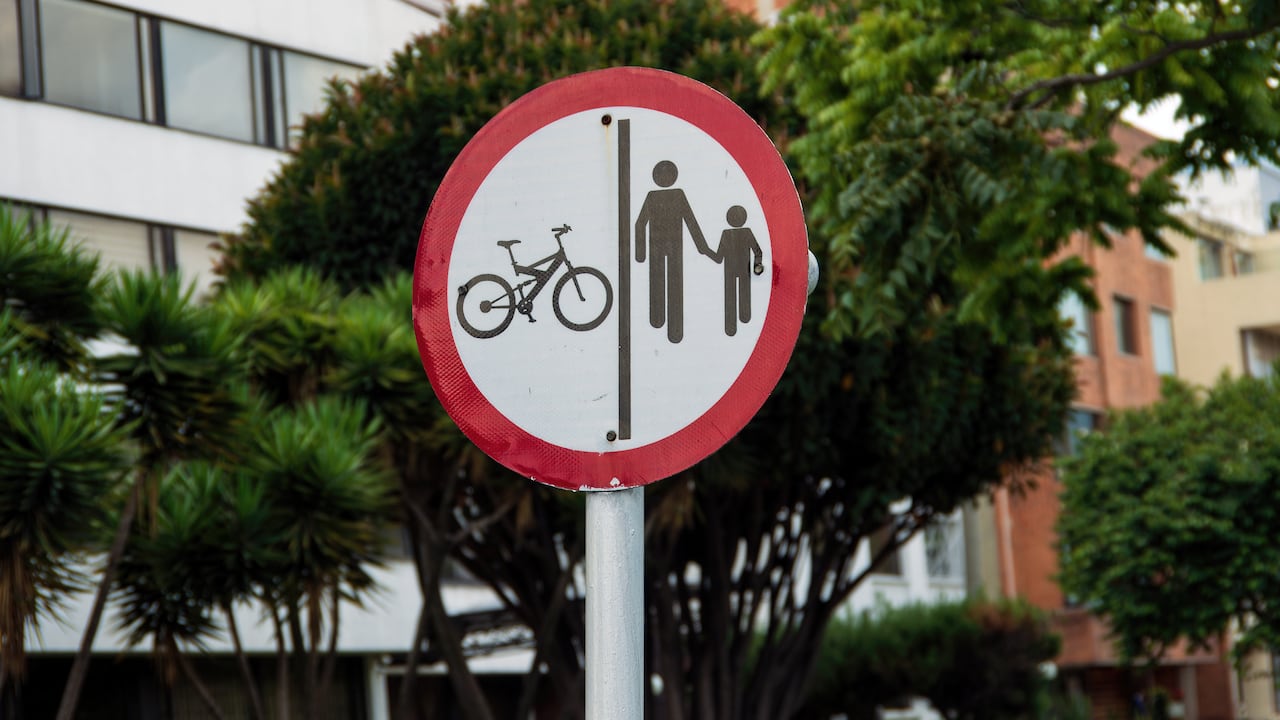 Es importante respetar cualquier tipo de señal de tránsito.