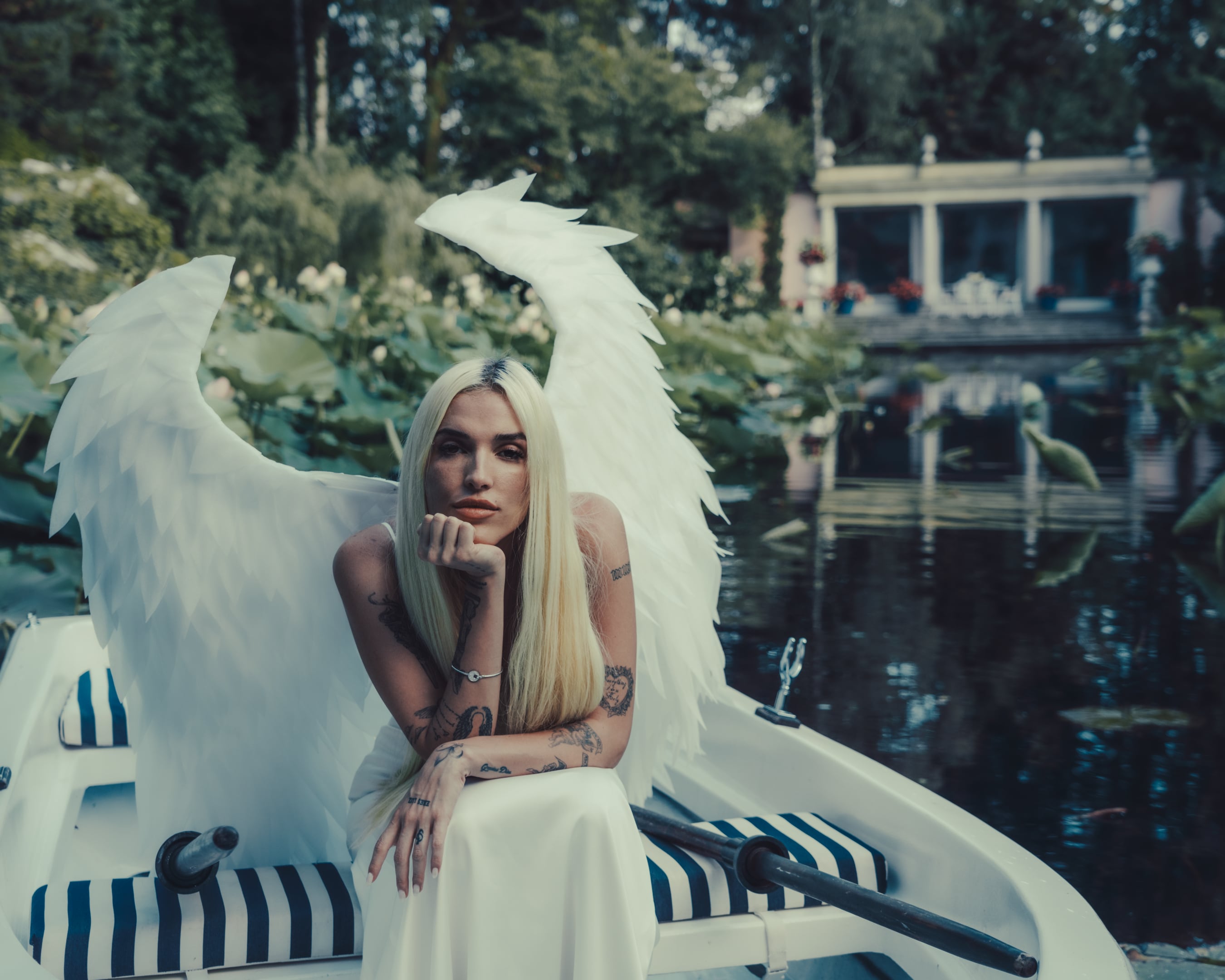 Elena Rose debuta con su álbum ‘Bendito Verano’