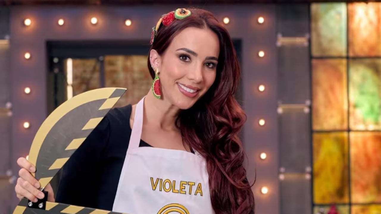Violeta Bergonzi relata infidencias sobre la convivencia y la exigencia en 'MasterChef Celebrity'.