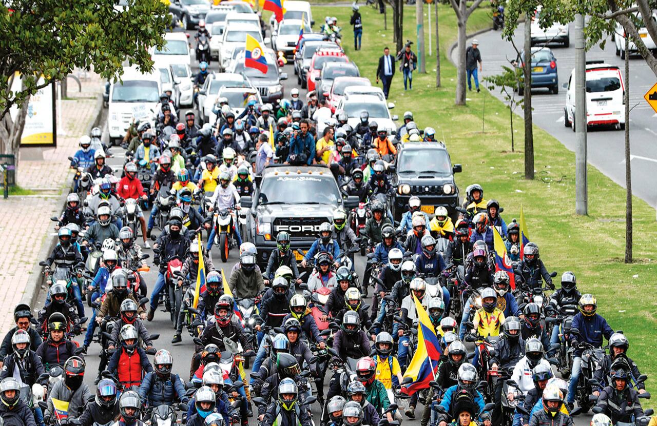 Las manifestaciones del 16 de septiembre congregaron a 1.000 motociclistas y 600 conductores de diferentes tipos de vehículos en la capital del país.