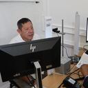 Luis Gilberto Murillo, ministro de Relaciones Exteriores, entregó pasaportes en Londres.