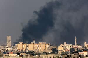 Pese a los llamados a tregua, el Ejército de Israel continuó los bombardeos.