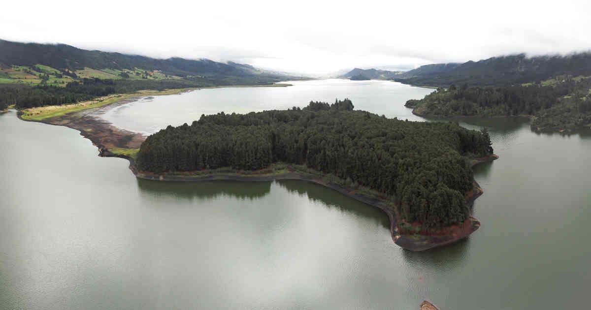 Embalse de Neusa surte de agua para el consumo humano en los acueductos de Cogua y Zipaquirá. Foto: Nicolás Acevedo Ortiz/Alianza Grupo Río Bogotá