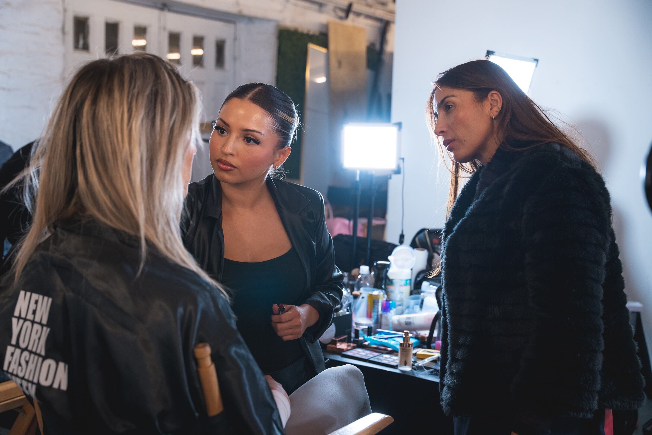 Inspirada en el surrealismo, la colección fusiona la fantasía con la esencia del ser.