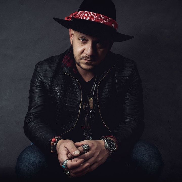 “Cuando canto algo con lo que me siento identificado porque me pasó, lo vivo mucho más al interpretarlo”