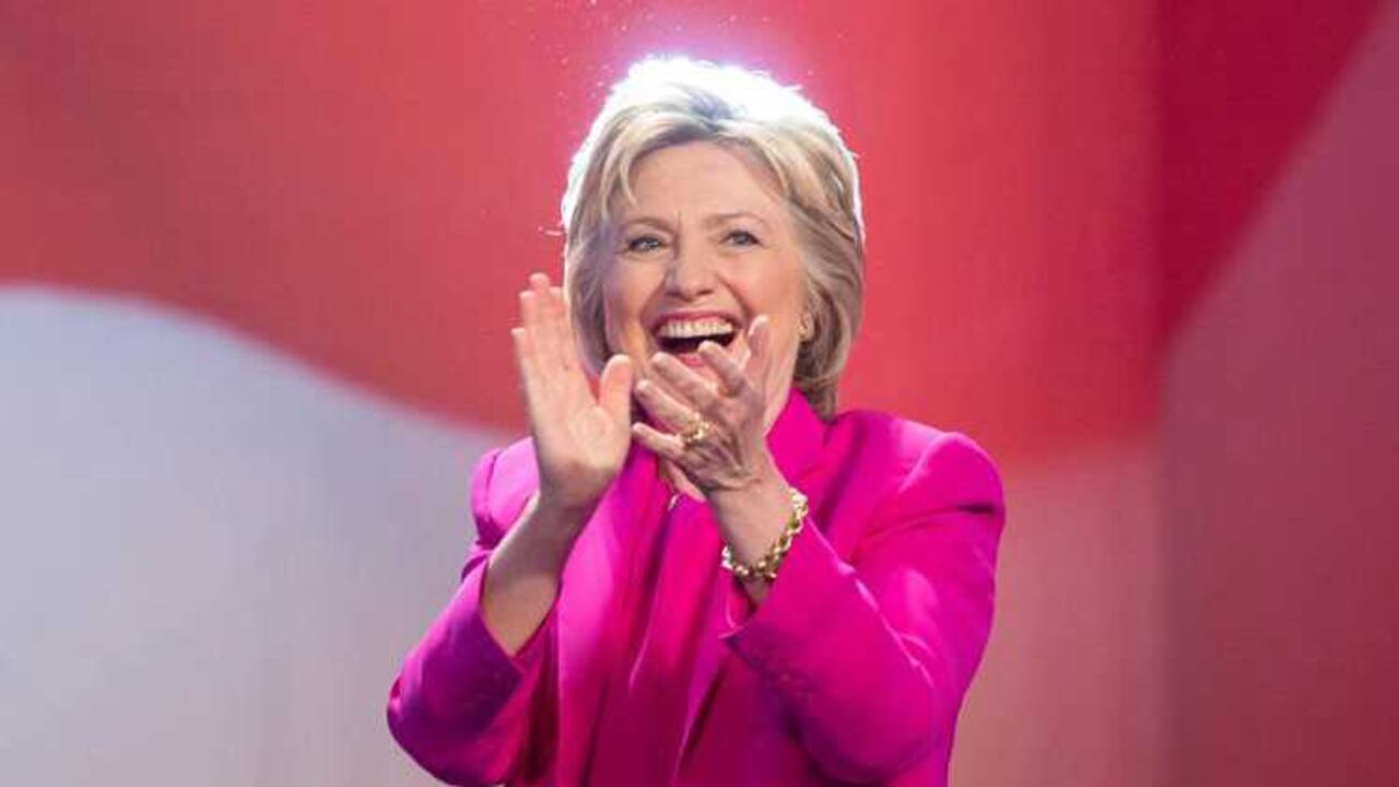 El FBI señaló que la candidata fue "extremadamente" descuidada en el uso de correos electrónicos durante su gestión.