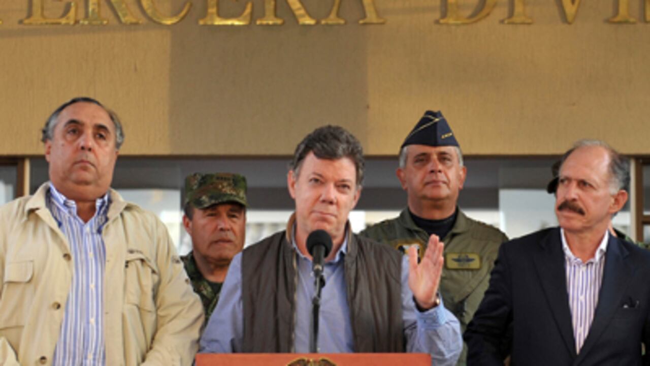 El presidente Juan Manuel Santos advirtió este miércoles, luego de una reunión con autoridades del Cauca, que este es un Gobierno que abre las puertas del diálogo, pero no cede en el control del territorio.