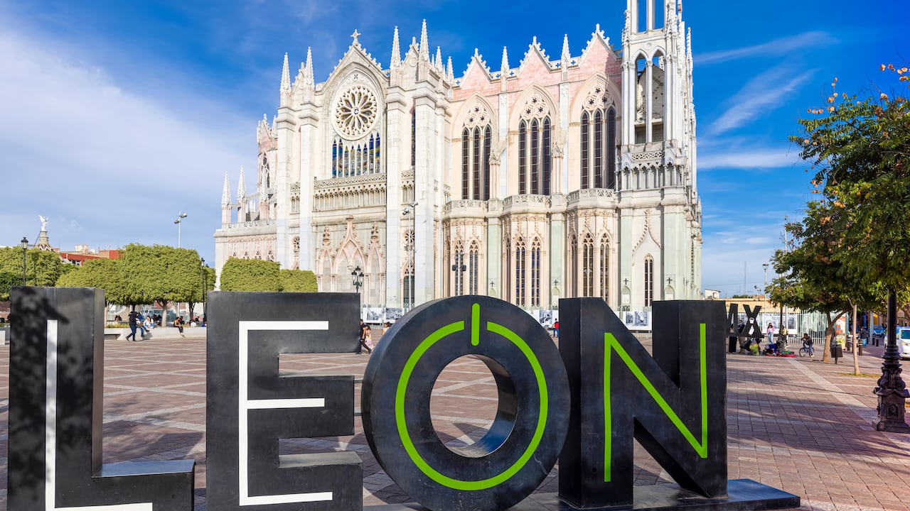 León, México