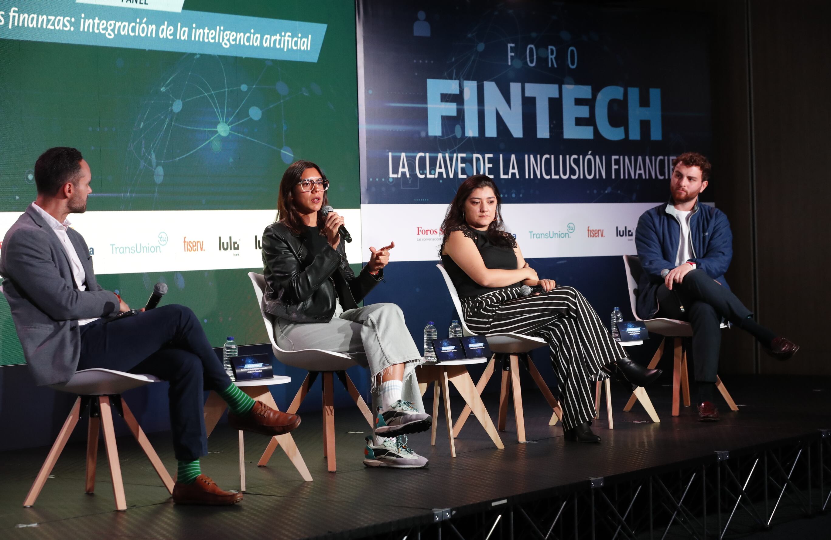 El evento culminó con el espacio ‘Las nuevas finanzas: integración de la inteligencia artificial’ donde los expertos resaltaron como la inteligencia artificial ha sido fundamental en la transformación y desarrollo de mejores productos para los usuarios.