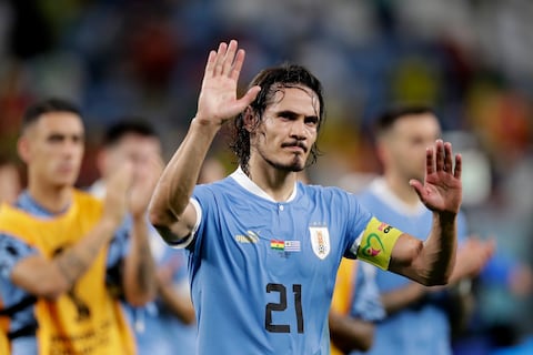 AL WAKRAH, QATAR - DECEMBER 2: Edinson Cavani of Uruguay disappointed  during the  World Cup match between Ghana  v Uruguay at the Al Janoub Stadium on December 2, 2022 in Al Wakrah Qatar (Photo by Dale MacMillan/Soccrates/Getty Images)