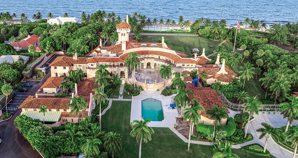 El FBI se llevó once lotes de documentos clasificados durante el registro de hace una semana en la mansión que Trump tiene en Florida. 