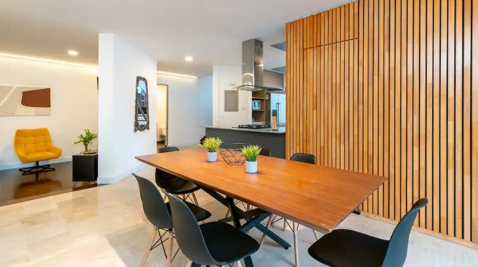 El apartamento está ubicado en El Poblado.