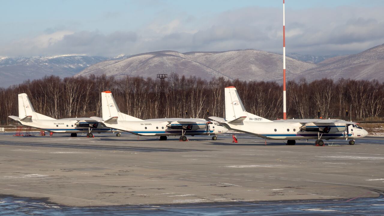 Varios aviones AN-26 en un aeropuerto de Kamtchatka.