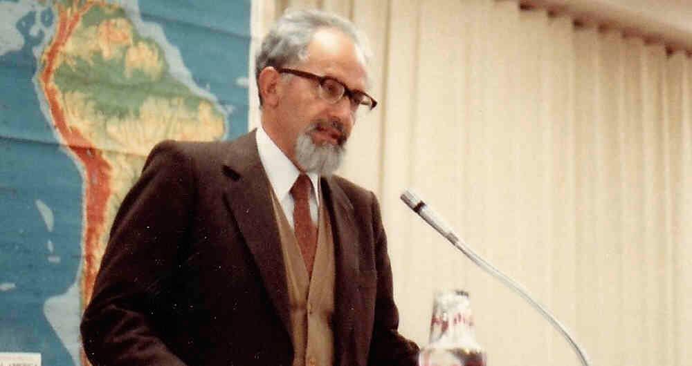 El Padre Gustavo Andrade fundó el Instituto Iberoamericano de la Universidad de Sofía, en Japón. 