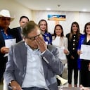 Gustavo Petro y los ocho senadores de la Comisión Séptima.