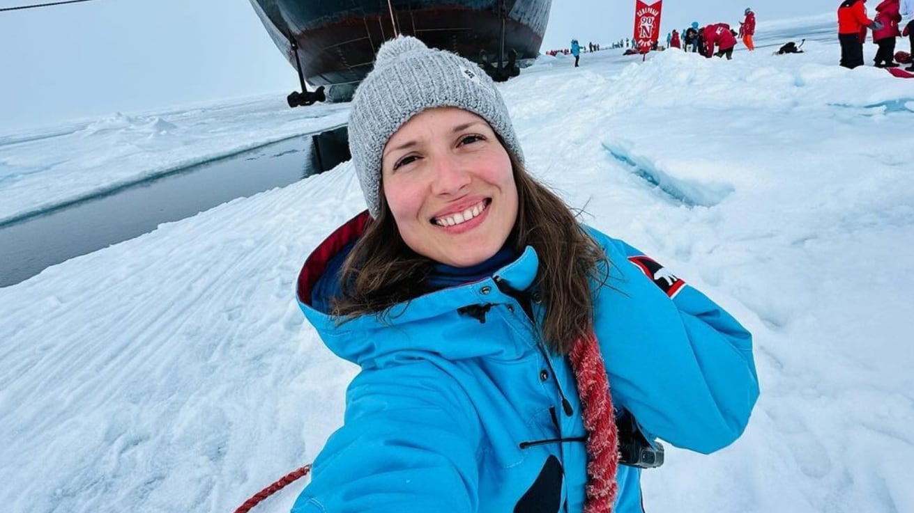 Daria Pencheva, bailarina rusa en el Polo Norte