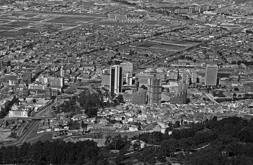 Panorámica de Bogotá. Distintos aspectos. 1970 Saúl Orduz Fondo Saúl Orduz / Colección Museo de Bogotá.