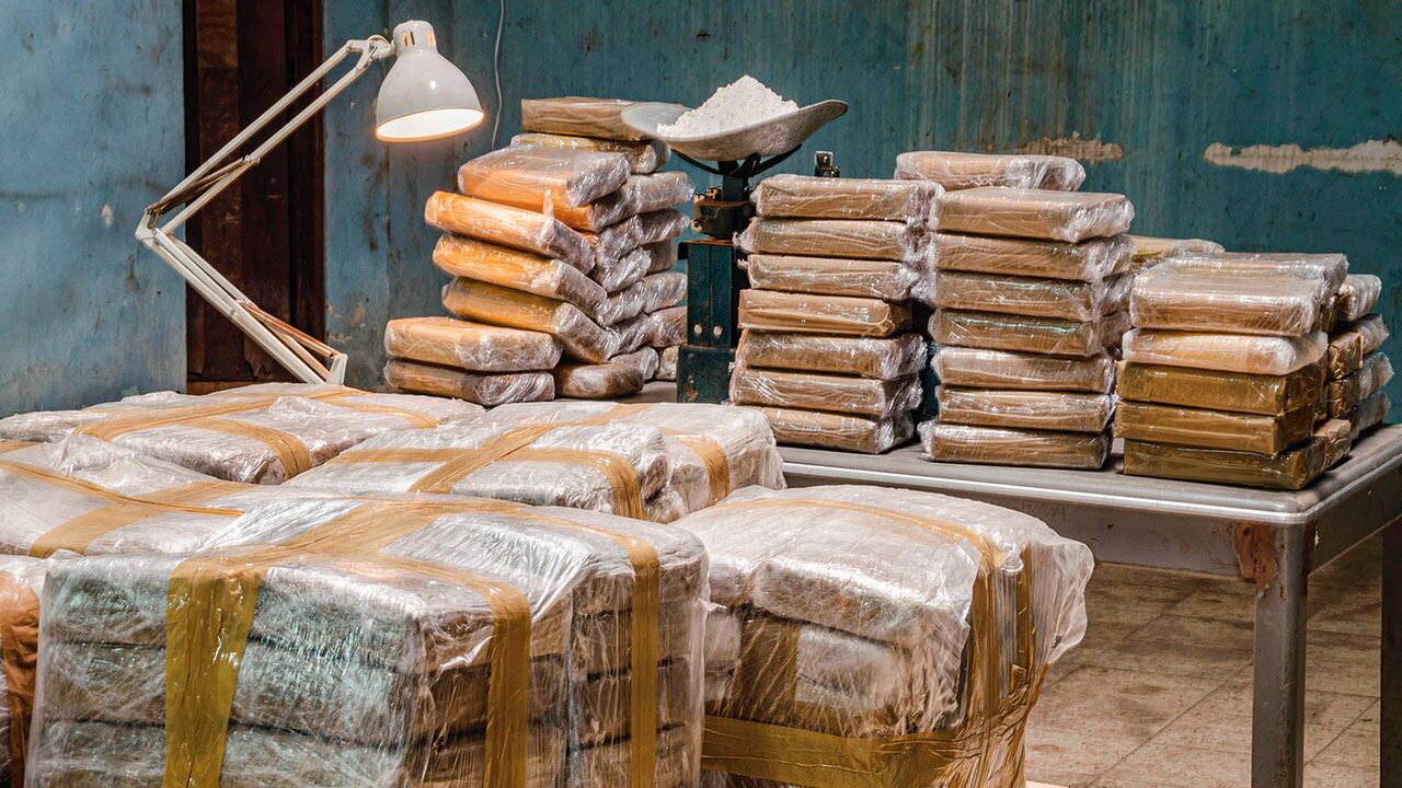 Estas medidas del Gobierno Trump han ocasionado el encarecimiento en la pasta de coca, pues existe un mayor riesgo de traslado. Hay pujas internas. 