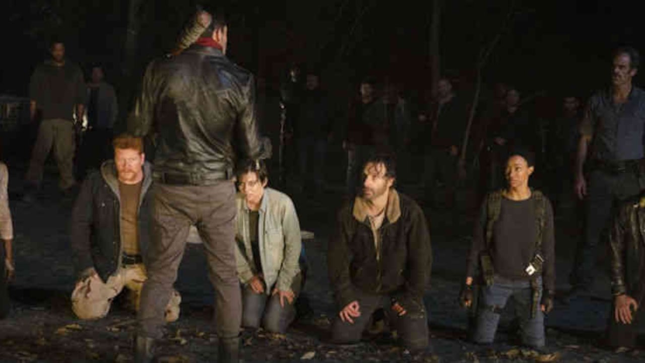 The Walking Dead es una serie de televisión creada y producida por Frank Darabont y basada en el cómic homónimo de Robert Kirkman.
