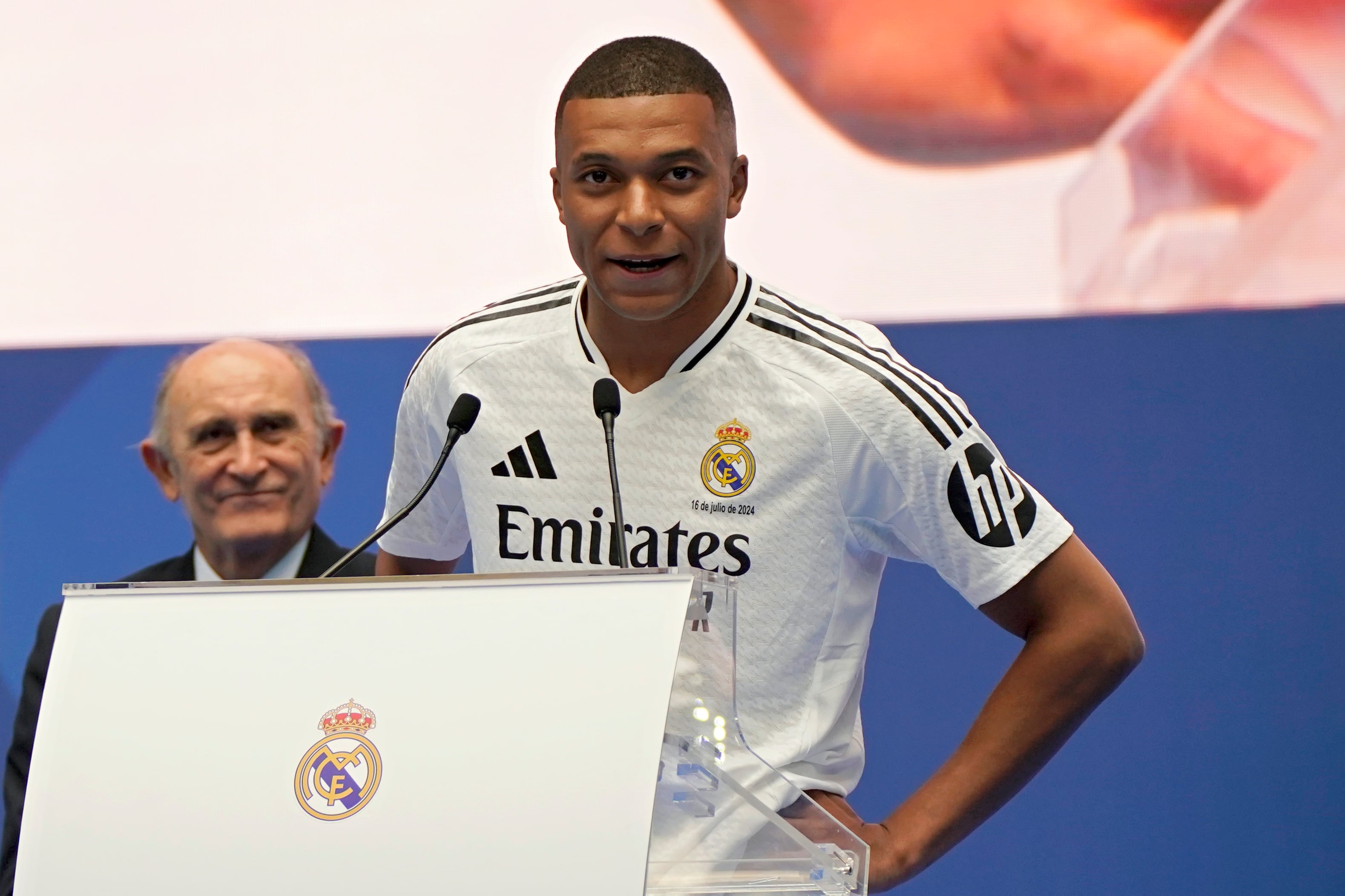 Kylian Mbappé fue presentado como nuevo jugador del Real Madrid