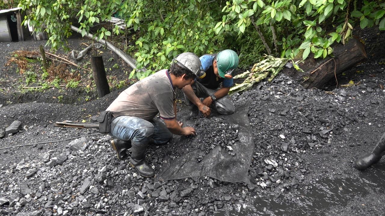 Cerro de Fura Tena  Esmeraldas