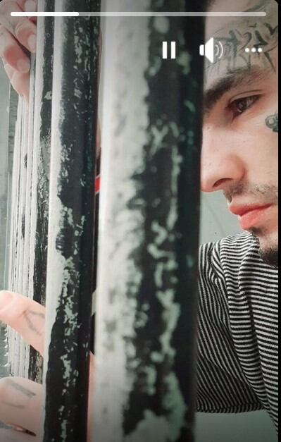 Desde la cárcel alias 19, cabecilla de la primera línea, hace videos y pública en sus redes sociales