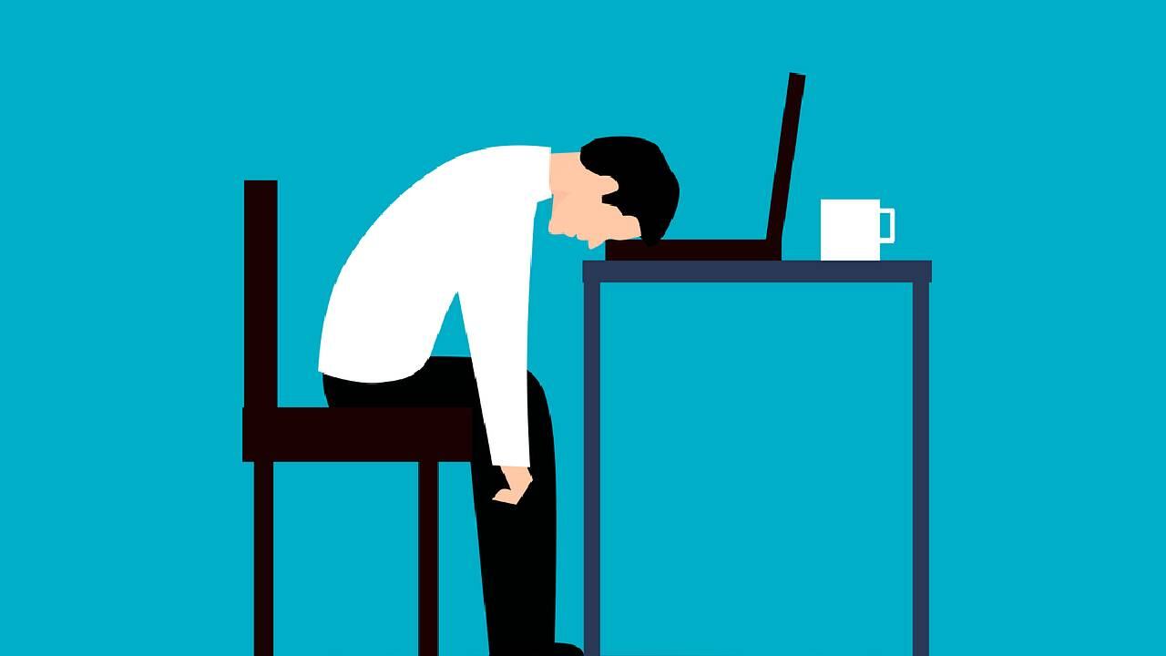 El origen de este fenómeno radica en el Marketing, sin embargo ya se volvió parte de la cultura moderna.