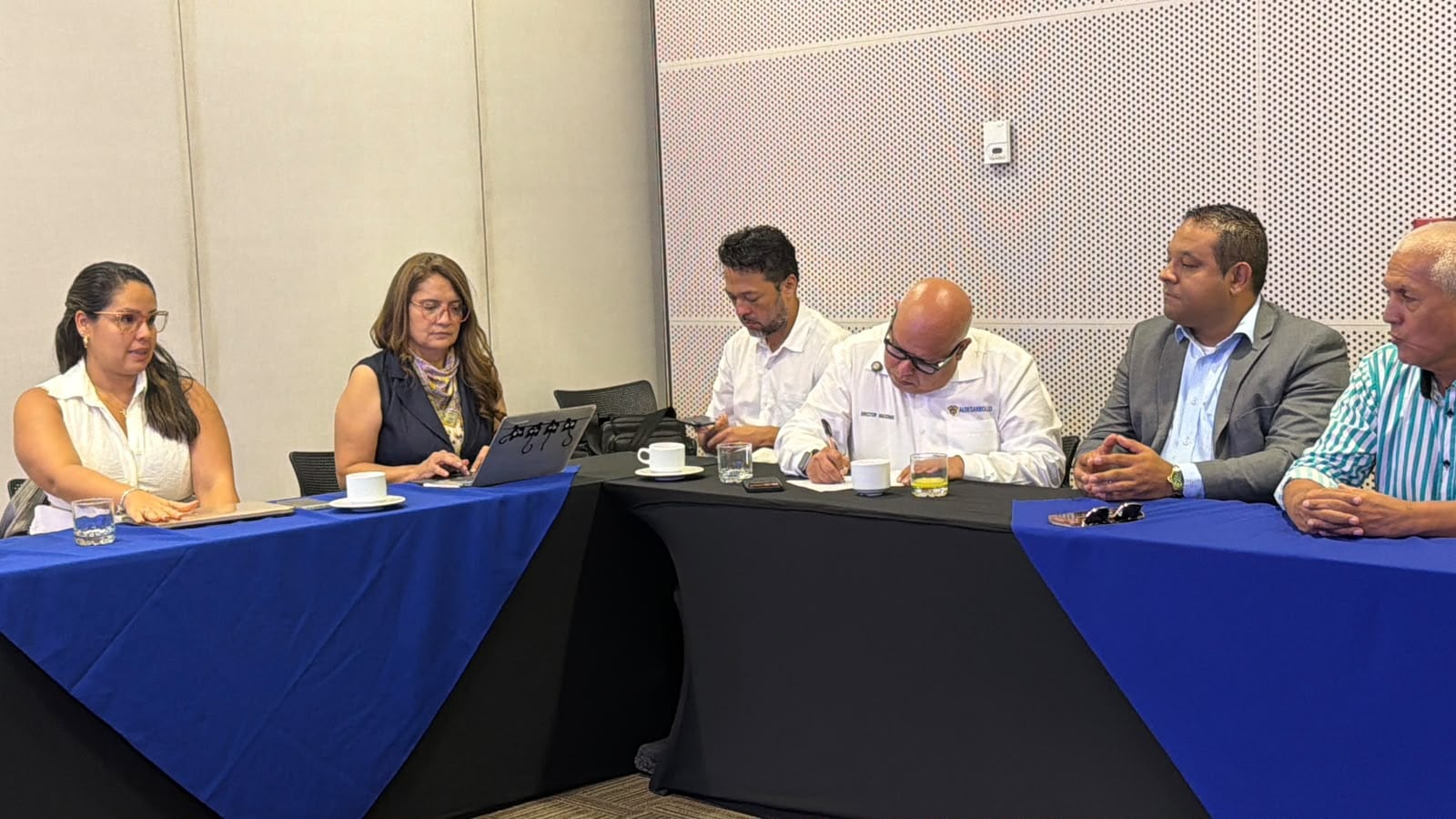 Aldesarrollo fortalece la enseñanza del inglés en el Quindío: 235 docentes capacitados en 11 municipios.