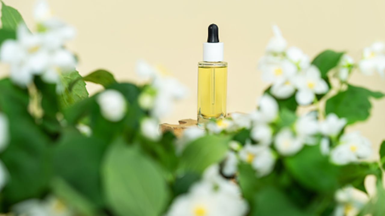 Aromatizante casero con jazmín.