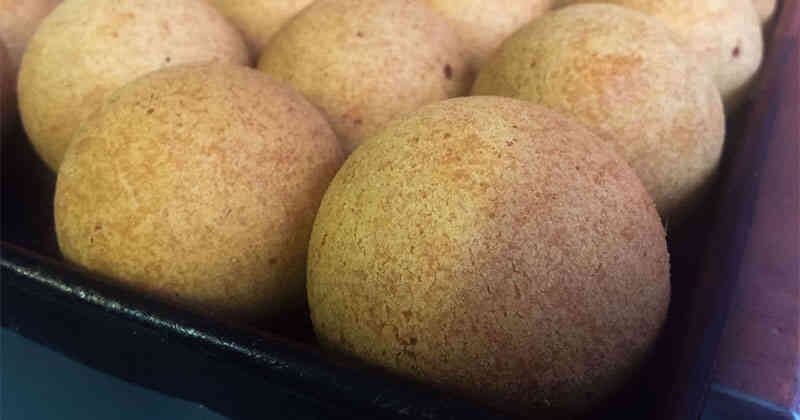 Preparar buñuelo es una gran tradición para cientos de familias en Colombia. 