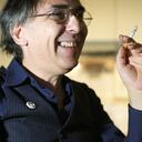 Art Spiegelman posando en su estudio, en Soho, Nueva York, en 2003. El caricaturista recibió el premio Pulitzer en 1992 por 'Maus', un trabajo que basó en las experiencias de sus padres en los campos de concentración.