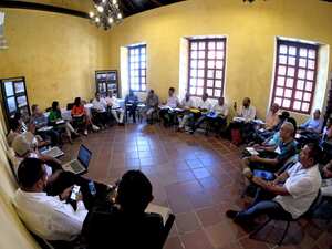 La ministra de Minas y Energía estuvo reunida con gremios y comerciantes en Cartagena.