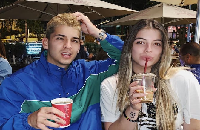 Legarda junto a su hermana Daniela