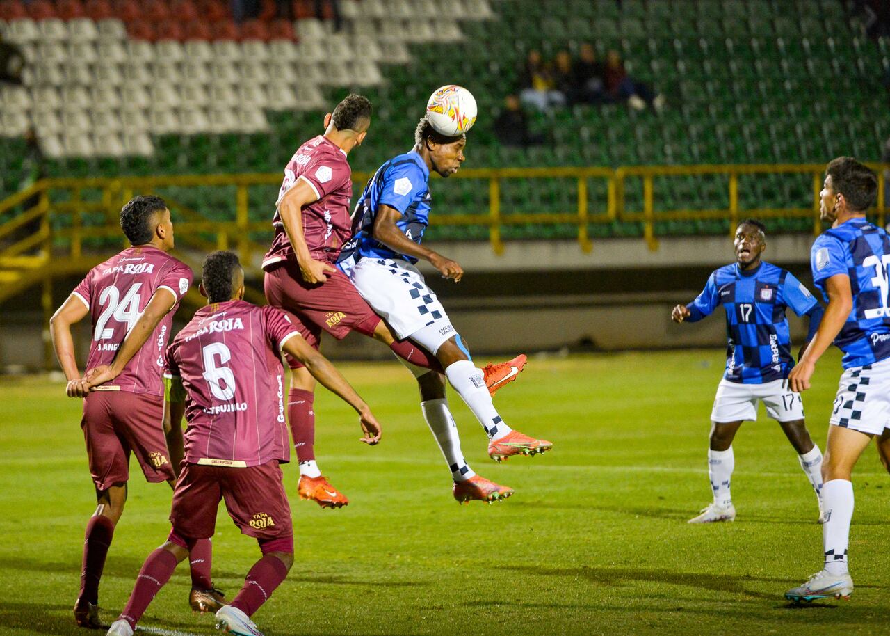 En el estadio La Independencia, el Boyacá Chicó recibe al Deportes Tolima, en un juego válido por la décima fecha de la primera Liga Betplay del año. (Colprensa - Mcgiver Barón)