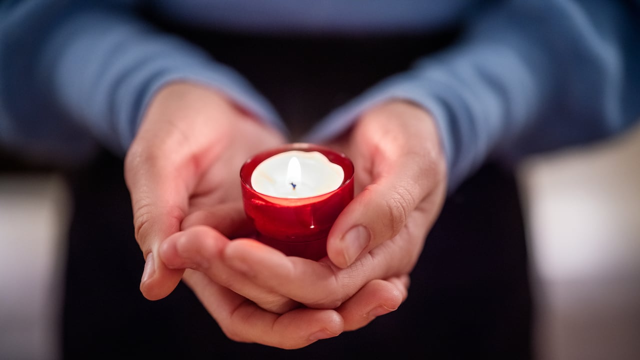 Algunos católicos practican varias oraciones.