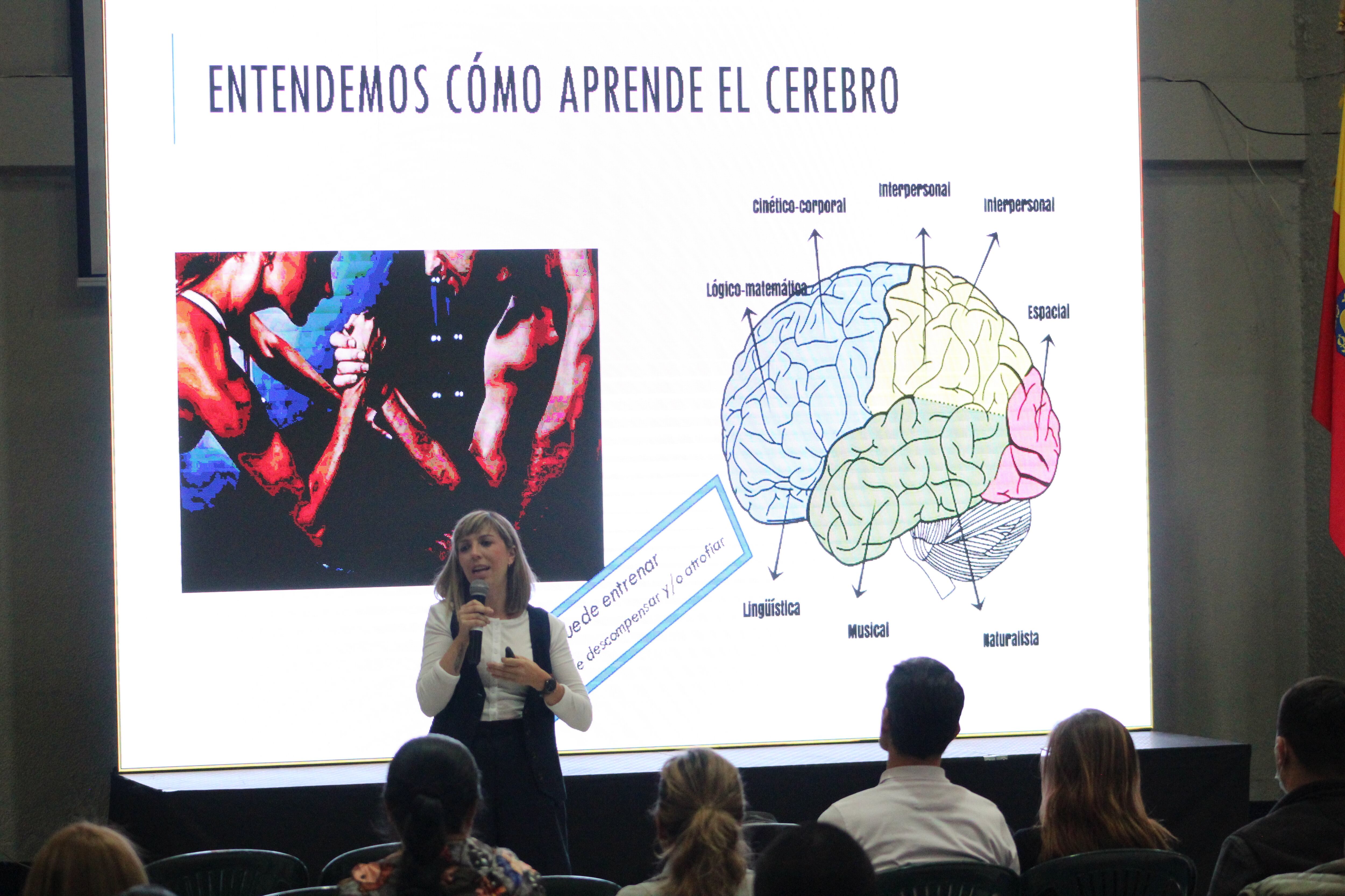 Lourdes Jiménez habla de su innovadora metodología educativa, Aprendizaje para la Vida (ApV)
