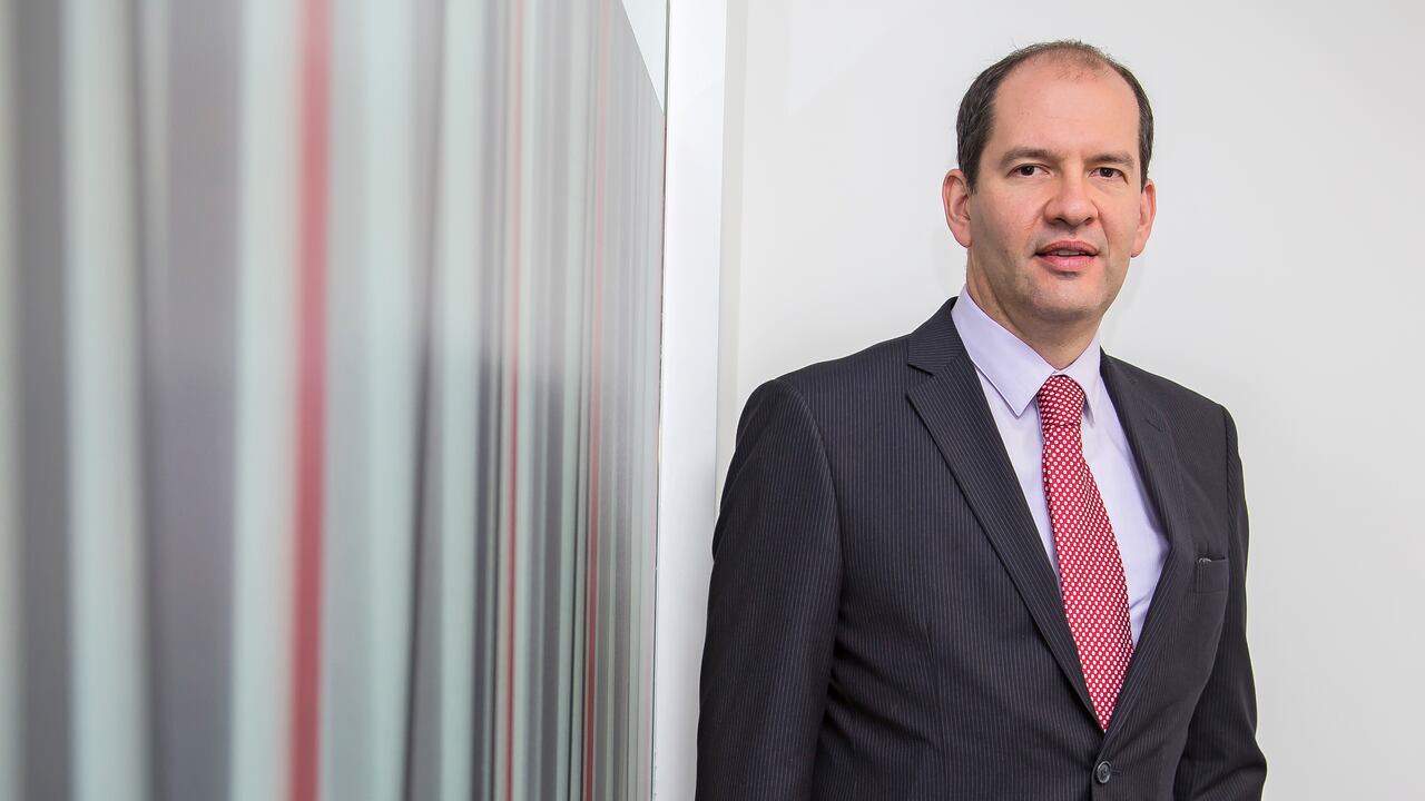 Santiago Piedrahita, presidente del Grupo BIOS, habla sobre liderazgo empresarial en el pódcast CEOs Dinero.