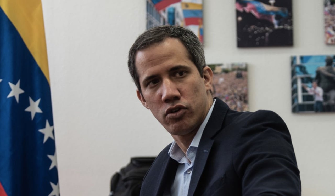 Según Guaidó, el cuestionamiento que hizo hace unos días sobre la venta de la empresa Monómeros al gobierno de Colombia, desató la furia del régimen de Maduro