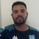 Edwin Cardona saluda a la hinchada de Racing