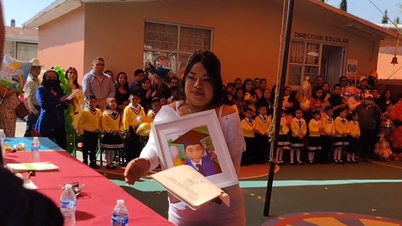 Fotograma: 0.37 No hay palabras para expresar lo que sentimos Tik Tok:@yareliturin