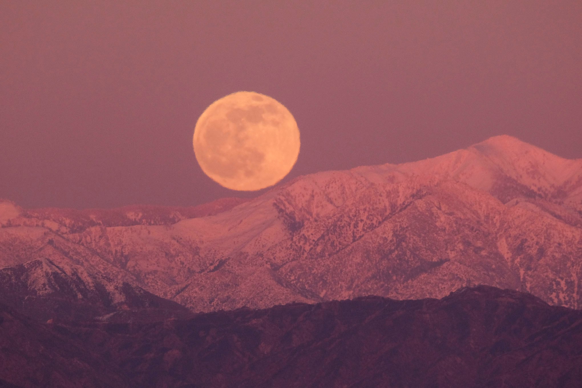 La luna se despide del año.