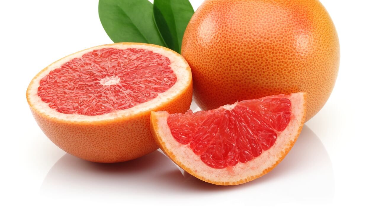 Esta fruta está compuesta en un 90 % de agua, es un antioxidante natural y tiene propiedades antisépticas, entre otras.