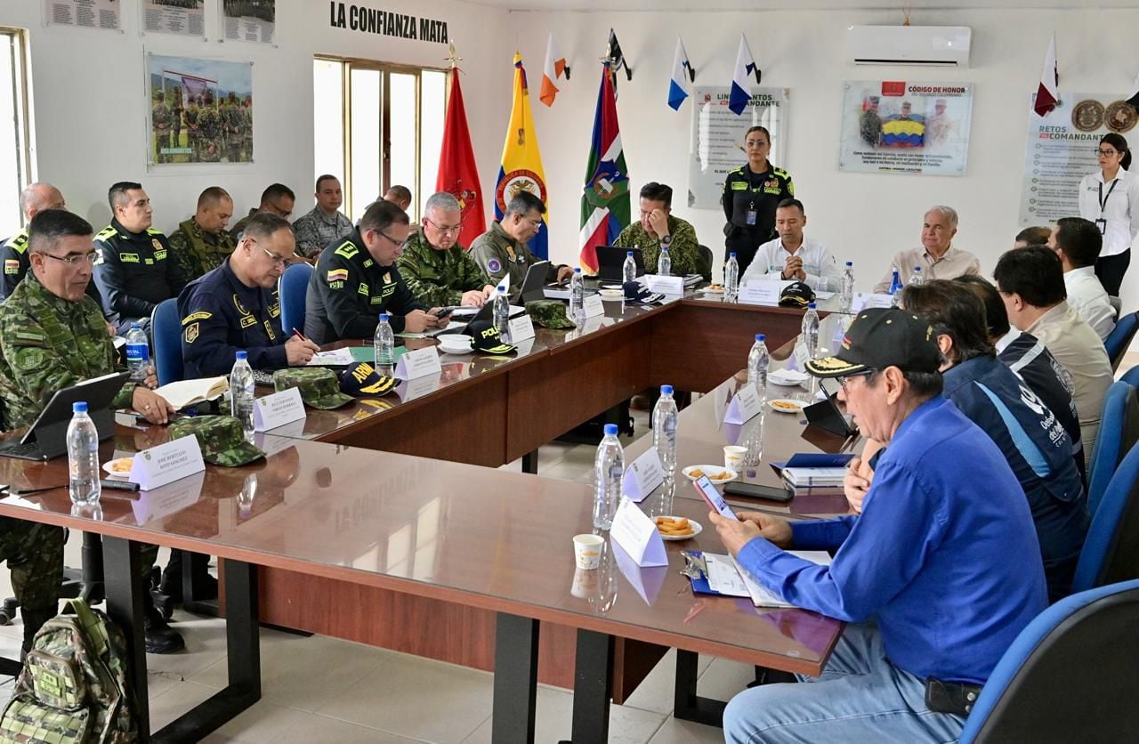 El ministro de Defensa, Pedro Sánchez, lideró consejo de seguridad para evaluar la situación de orden público en el departamento de Huila.