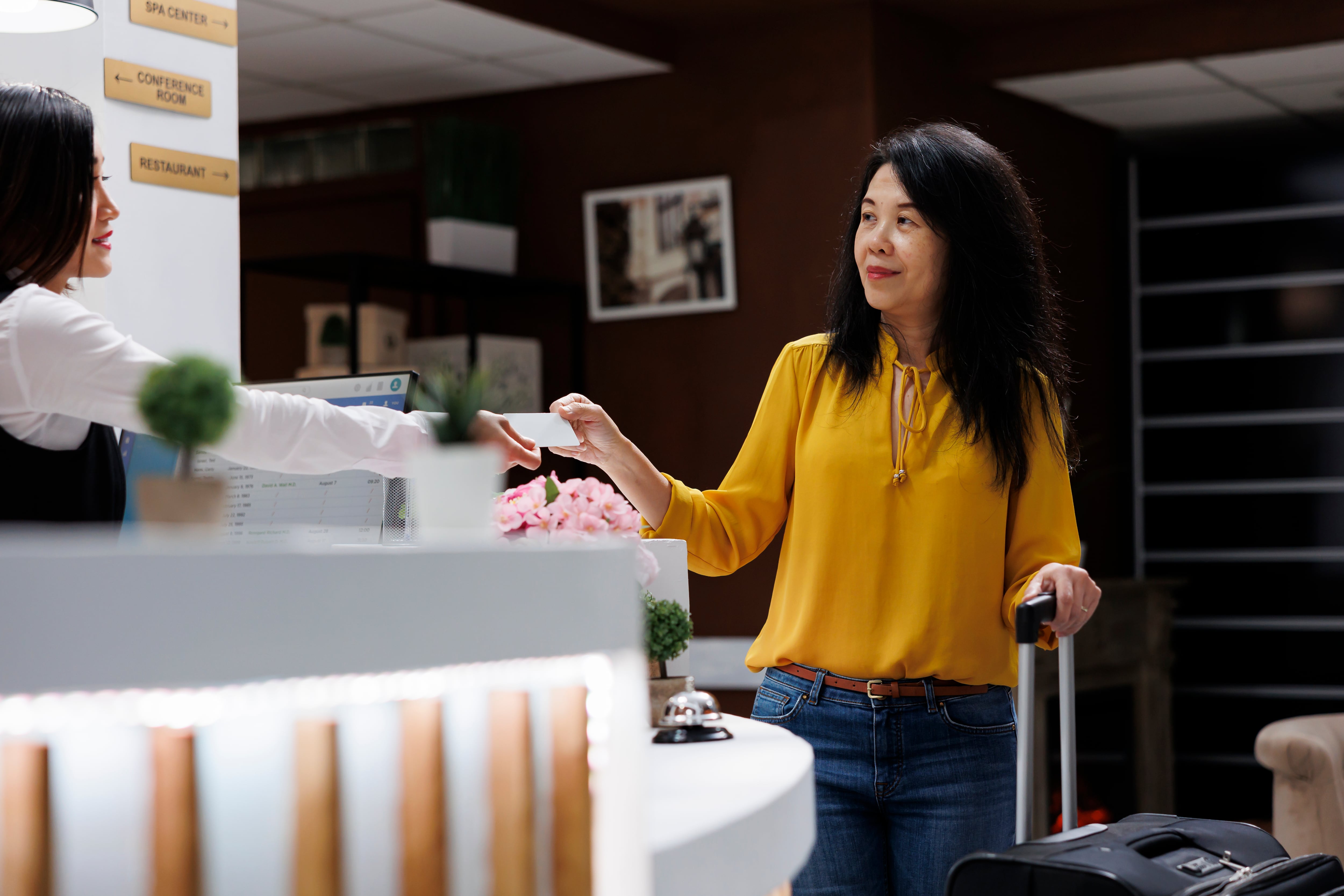 Viajero: si desea ser un buen huésped, estas son las siete cosas que nunca debería hacer en un hotel