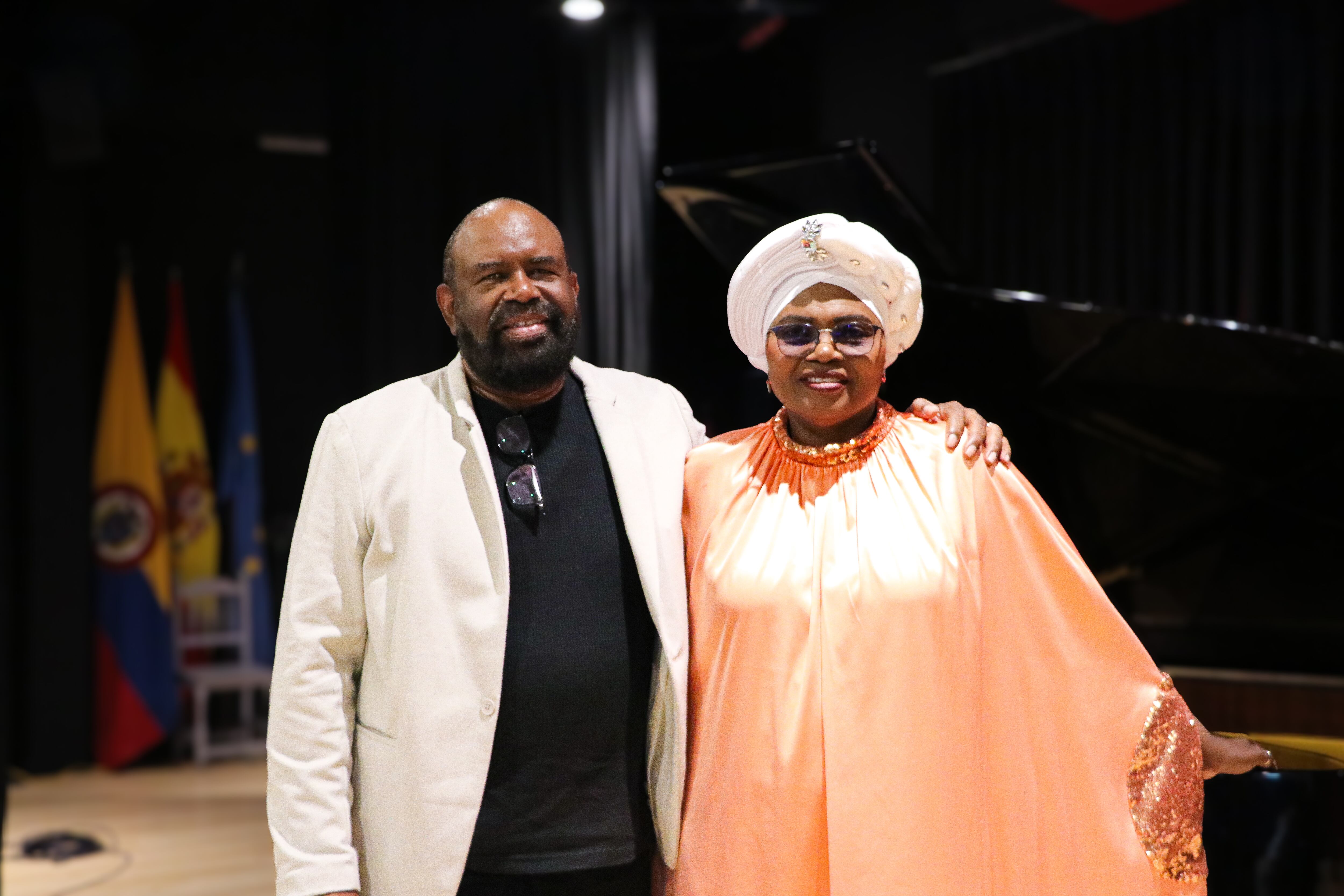 Ricardo Newball, piano (Colombia) y Julia Martínez Reid, soprano (Colombia).