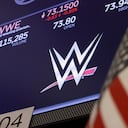 El logotipo de World Wrestling Entertainment, WWE, aparece encima de un puesto comercial en la Bolsa de Valores de Nueva York, el 1 de septiembre de 2019. 13, 2019.