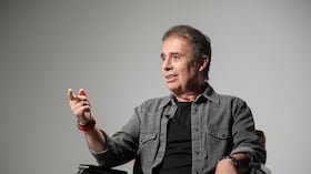 César Augusto Londoño ( Periodista , locutor radial, comentarista deportivo ).